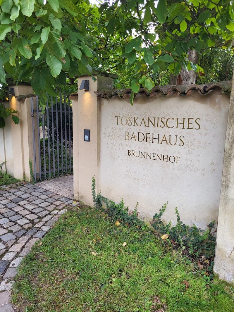 Toskanisches Badehaus Wolfgang Meurer Großkarlbach photo