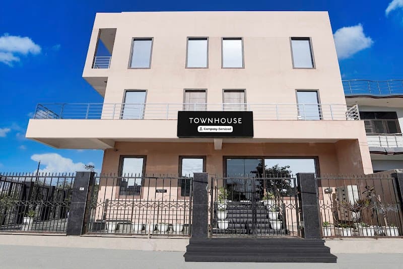 Townhouse Taj Nagri Basai Formerly Royal Empire Agra photo