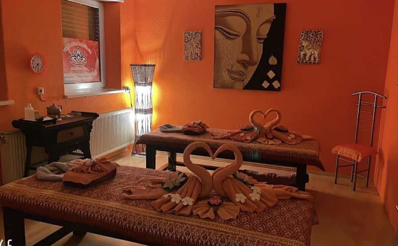 Tradionelle Thaimassage am Bieberer Berg in Offenbach am Main photo