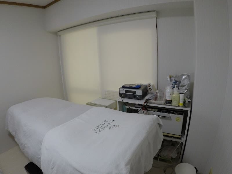 Training Salon Merubi Akishima City photo