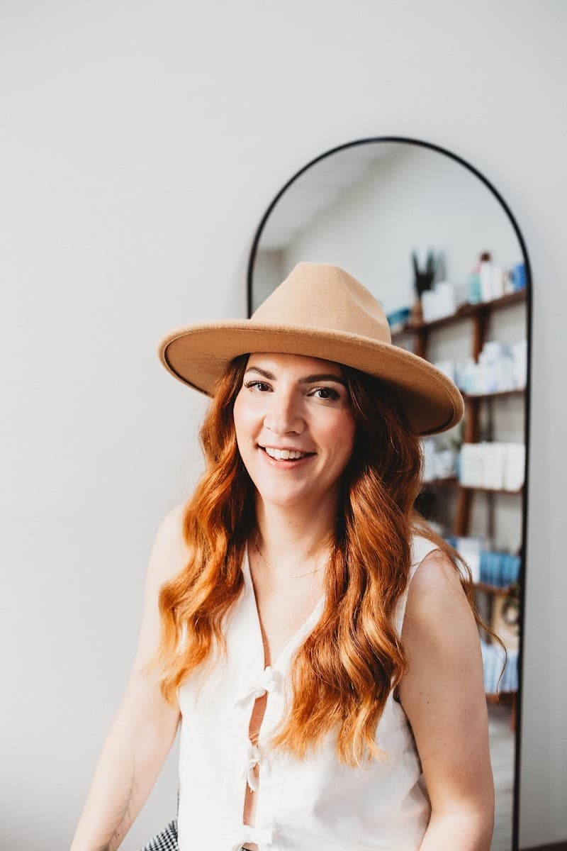 Traveling Spa Girl Kent photo