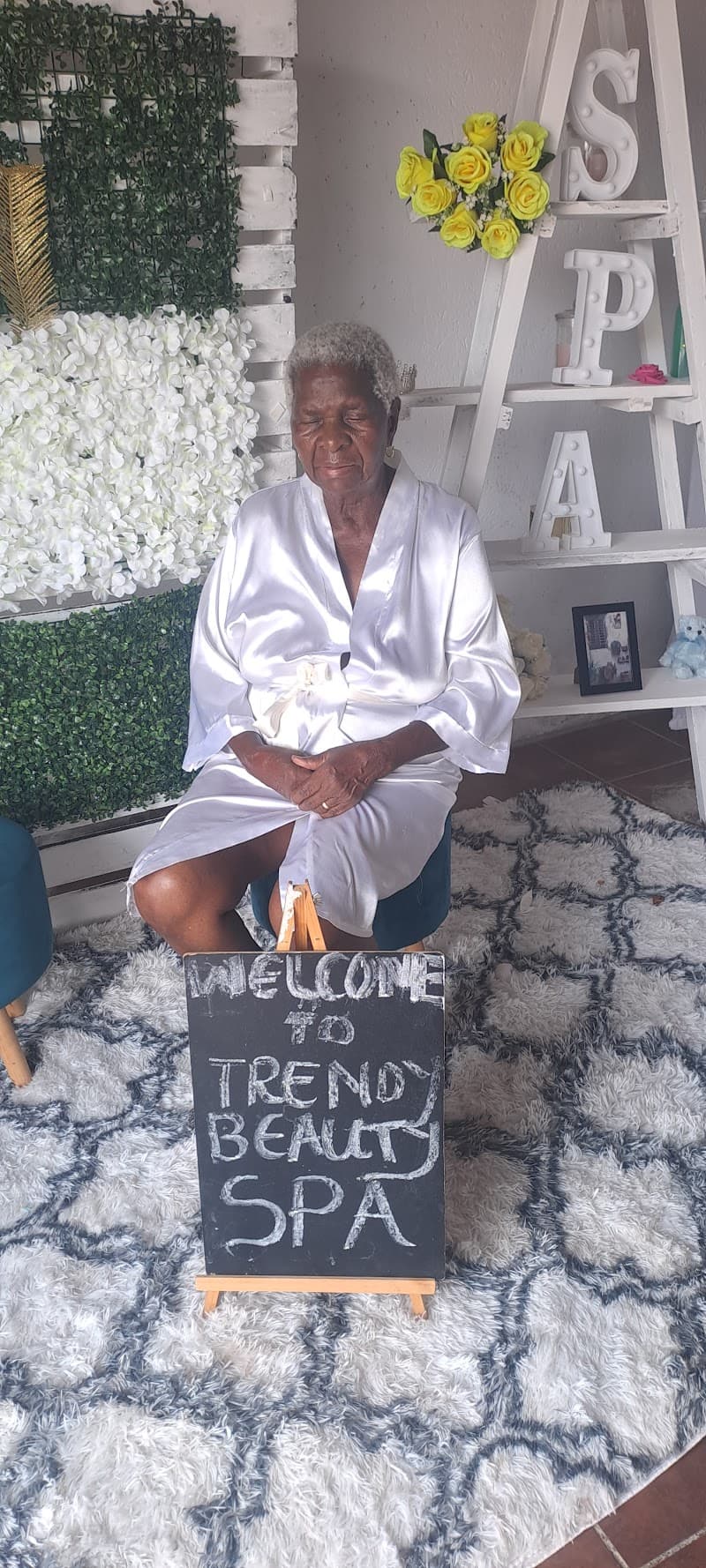 Trendy Nails and Beauty Salon Tshwane photo