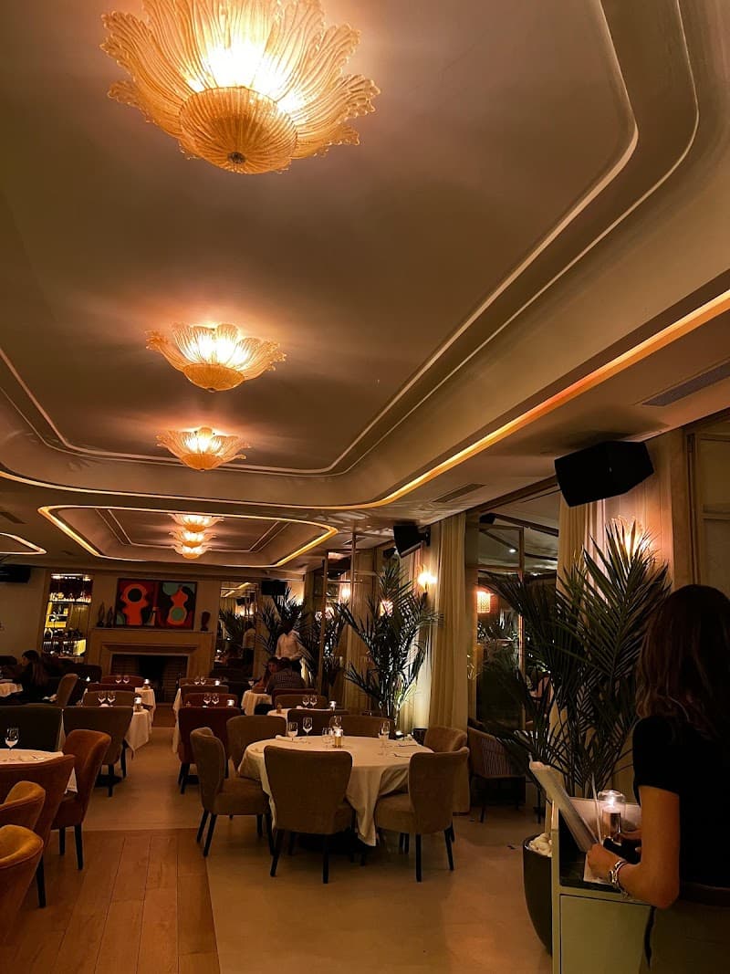 Trianon Urban Spa Bd Ghandi photo