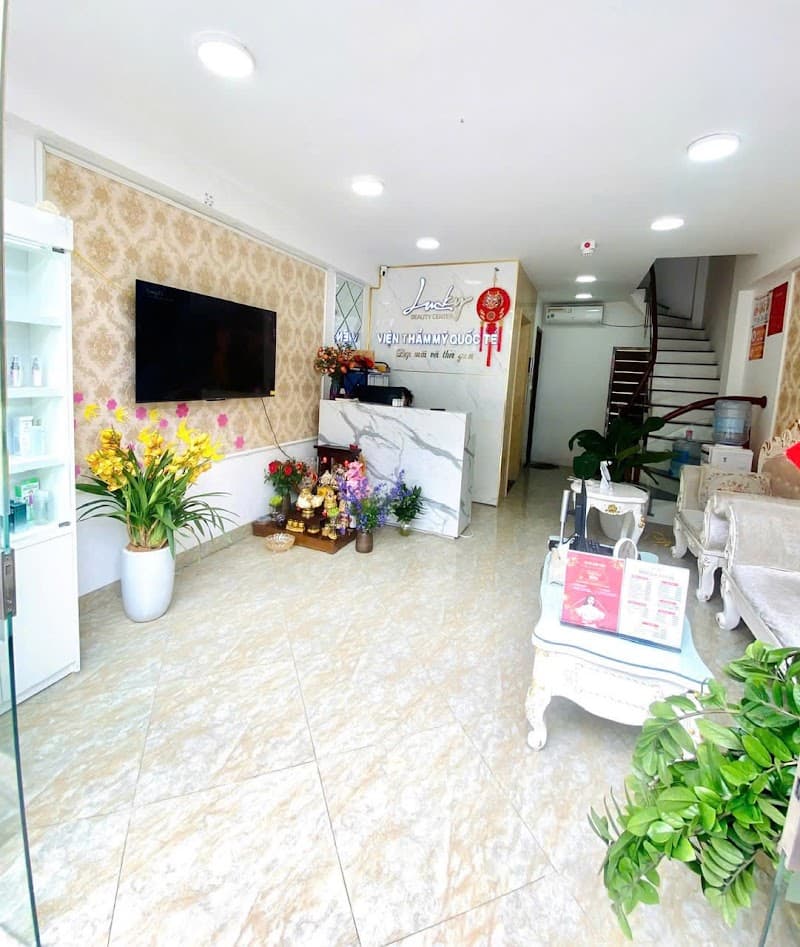 Triệt Lông Công Nghệ Cao - Lucky Beauty Quận Hai Bà Trưng photo