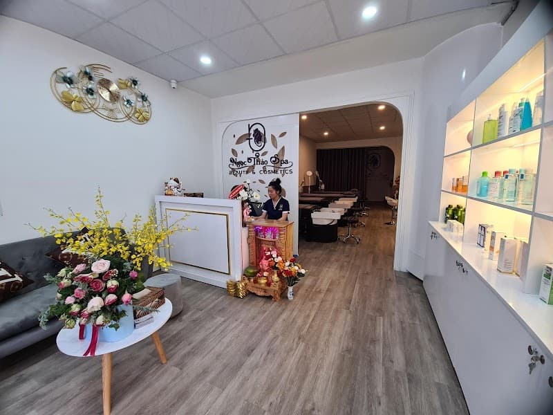 Trung Tam Dieu Tri Da Ngoc Thao Huyện Vạn Ninh photo