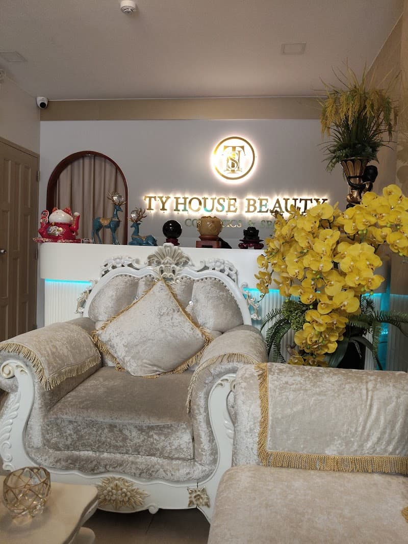 Ty House Spa Huyện Châu Thành A photo