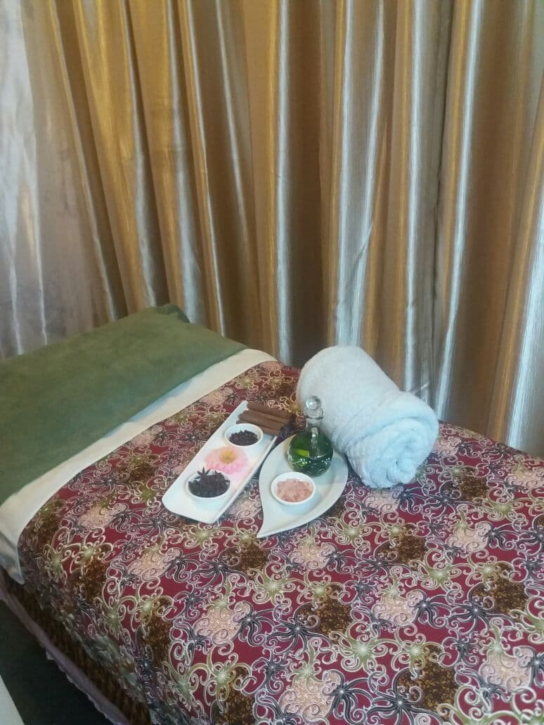 TyaraKhu beauty & spa Kuching photo