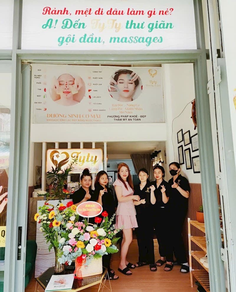Tyty Beauty and Spa Quận 4 photo