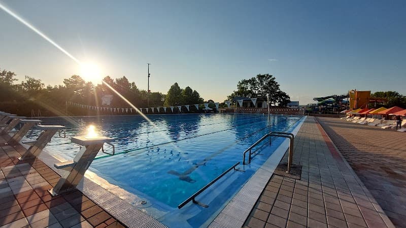 Ubytovanie v areáli VADAŠ Thermal Resort Štúrovo photo