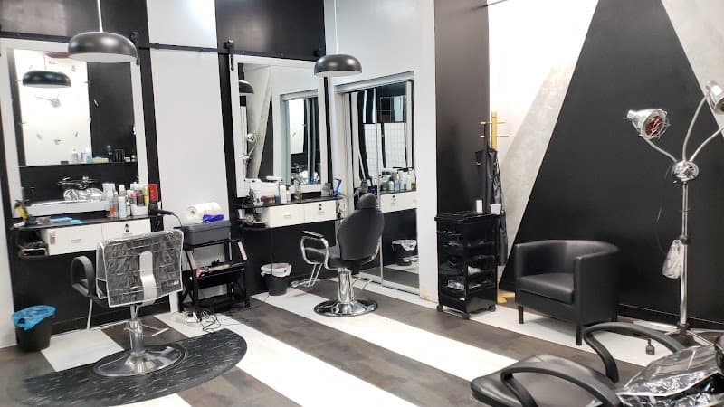 Uma Threading Salon and Spa Bel Air photo