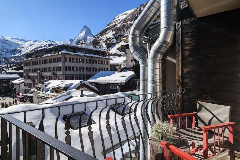 Unique Hotel Post Zermatt photo