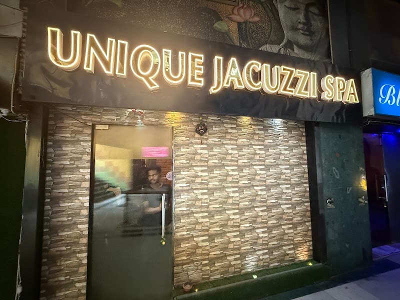 Unique Jacuzzi Spa Delhi photo