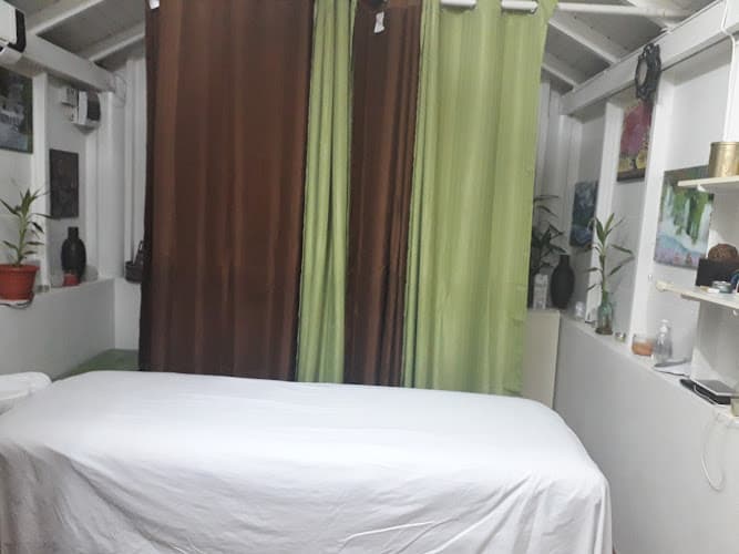 Universal Touch Massage and Neuromuscular Therapy Saint Lucia photo