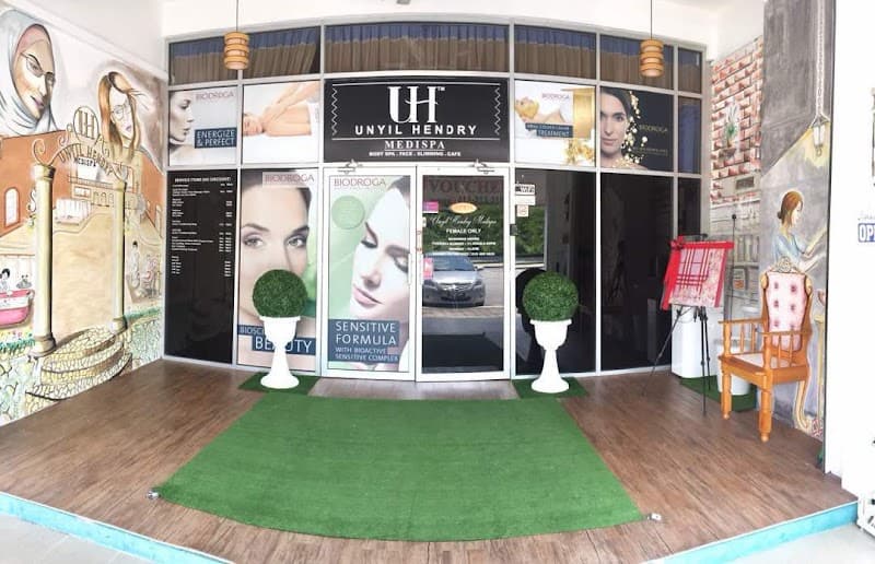 Unyil Hendry MediSpa Nilai photo