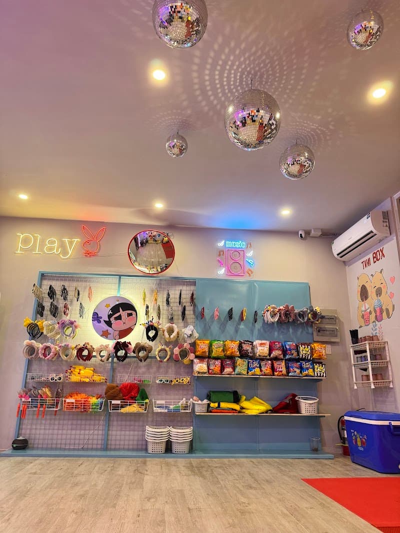 Huyện Bến Lức Đường Nguyễn văn tiếp, kp3 thị trấn bến lức photo