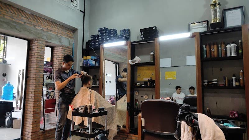 Update Salon Phum Mouy photo