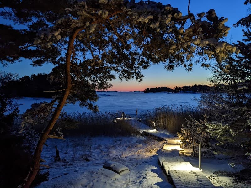 Upinniemen päällystöyhdistyksen sauna Kirkkonummi photo