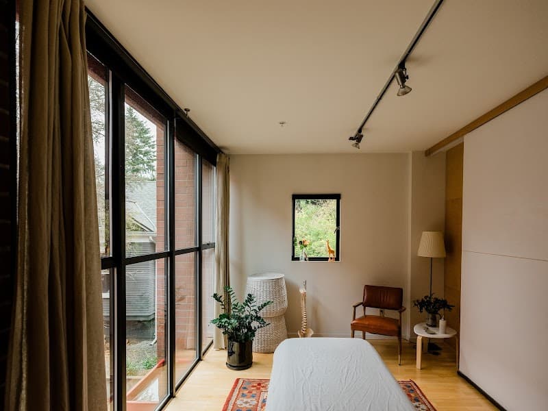 Upright Rolfing Seattle photo