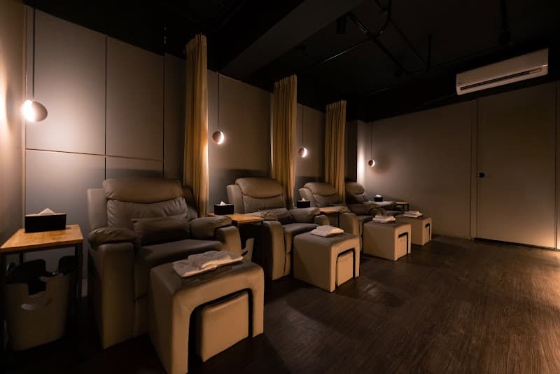 Upstairs Foot Bath Hong Kong photo