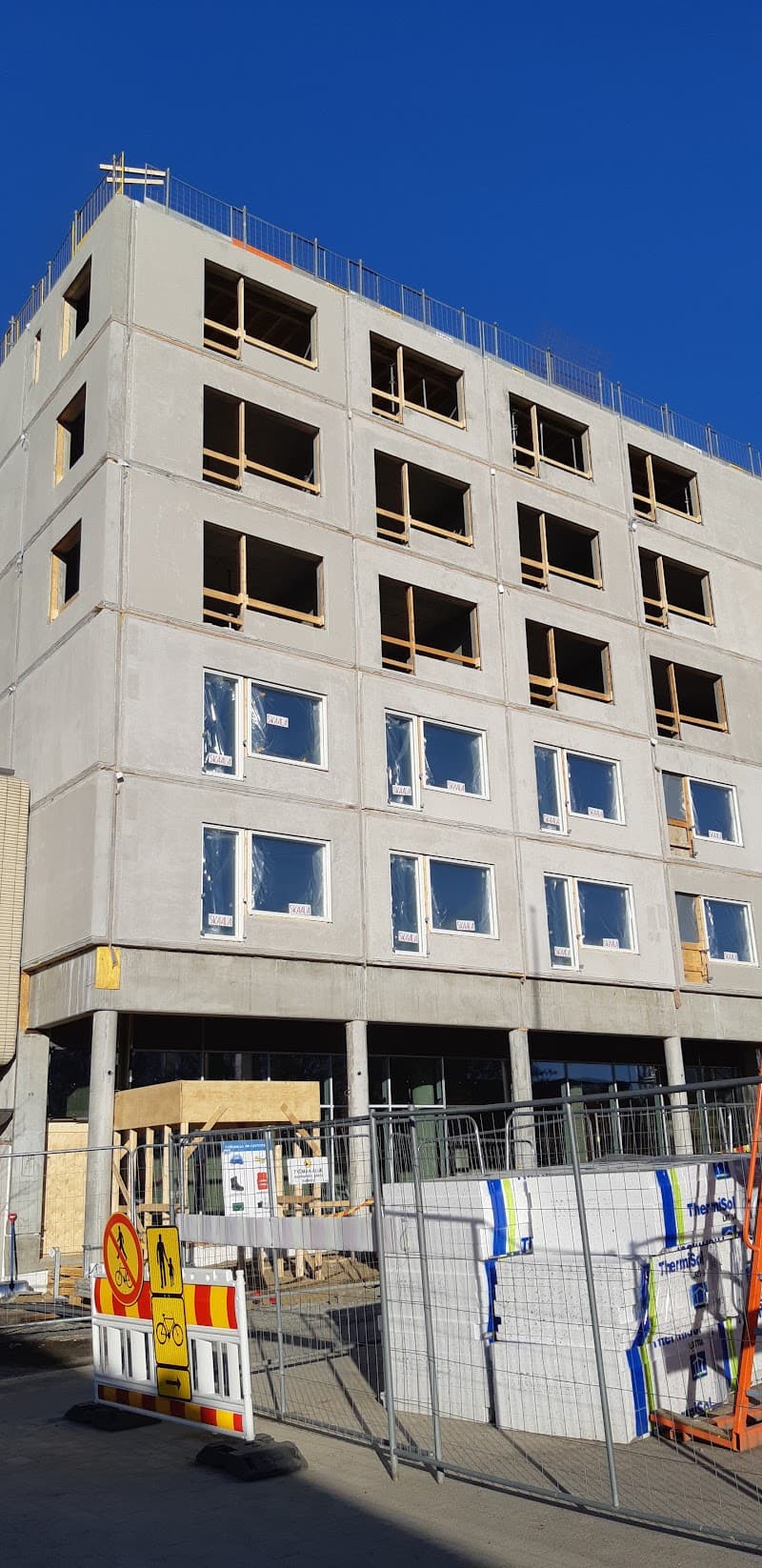 Urheiluhieroja Tiina Mäki-Äijö Valkeakoski photo