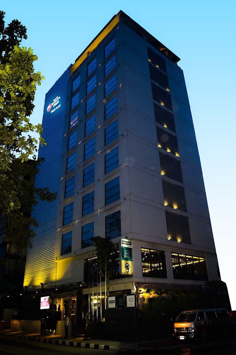 Uttara Blue Harbor Wellness Black C photo