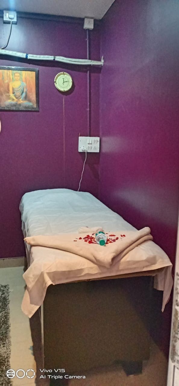 V k saloon and spa Bangalore photo