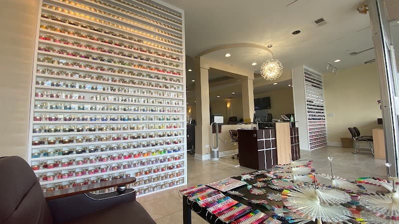 V Nail & Spa Des Plaines photo