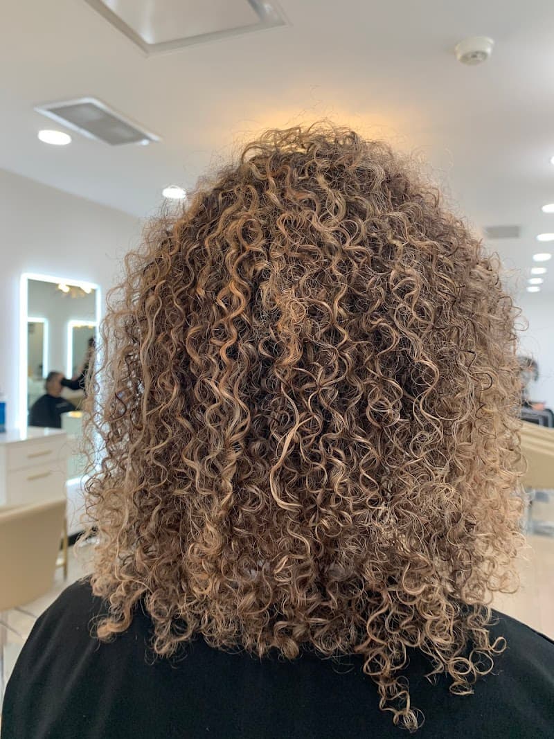 Val El Salon and Spa New York photo