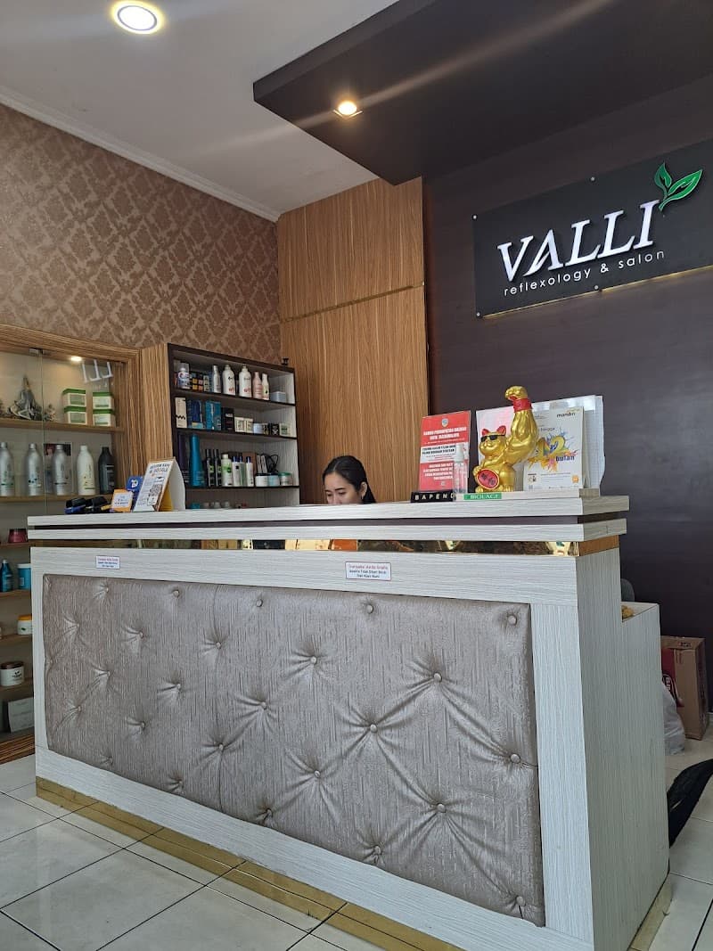 Valli Reflexology and Salon Tasikmalaya Kota photo