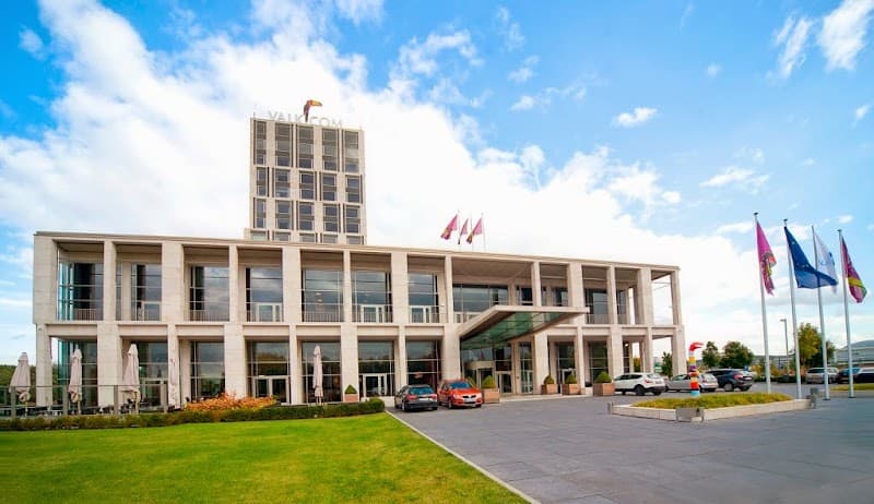 Van Der Valk Airporthotel Düsseldorf photo