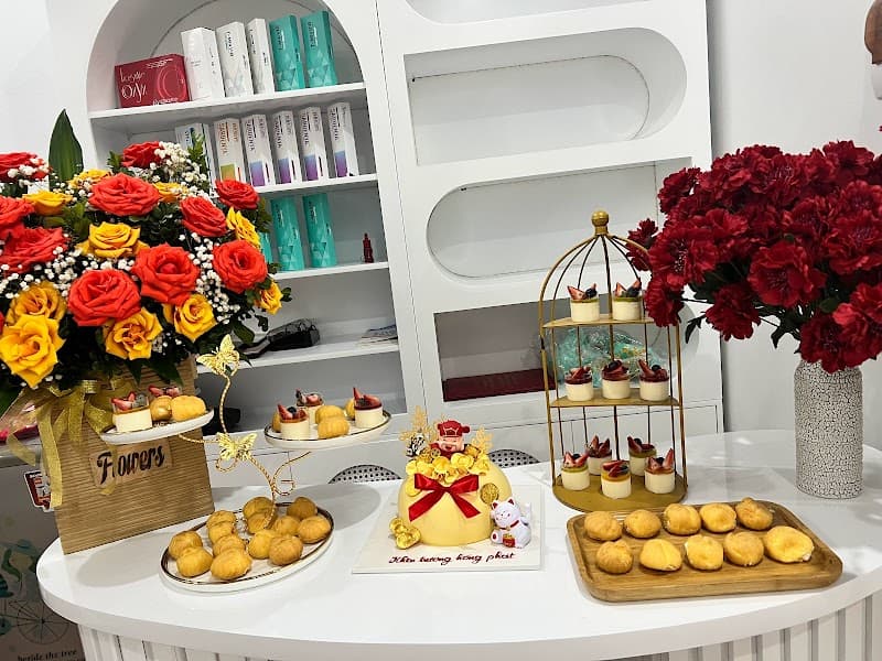 Văn Văn Beauty and Academy Xã Thái Sơn photo