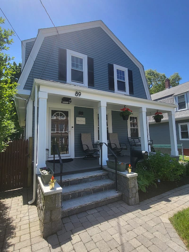 Vee Rallis Massage (A Healing Knead) Milton photo