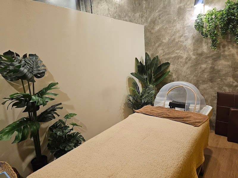 Vela Sleepsalon Head Massage and Hair Wash Relaxation, Kanchanaburi photo
