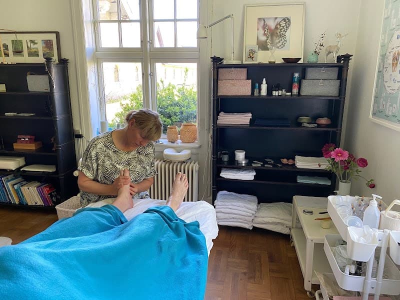 Velvære & Harmoni - Massage, krop- og Zoneterapi Næstved photo