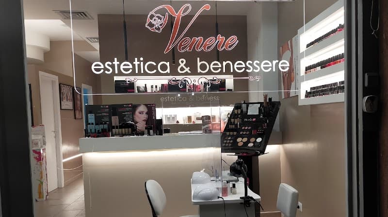 Venere Estetica Solarium Bomarzo photo