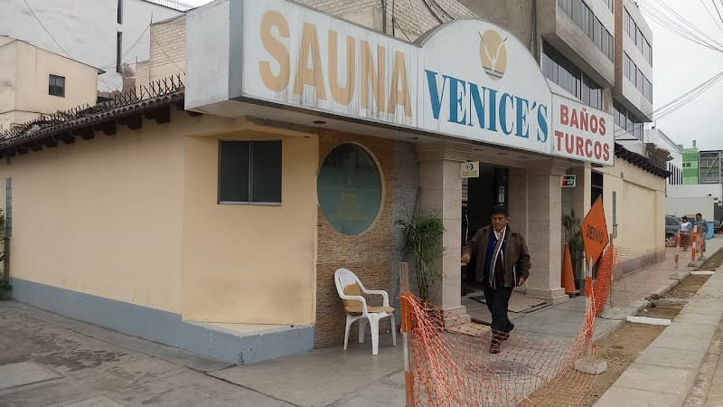 Venices Company San Borja photo