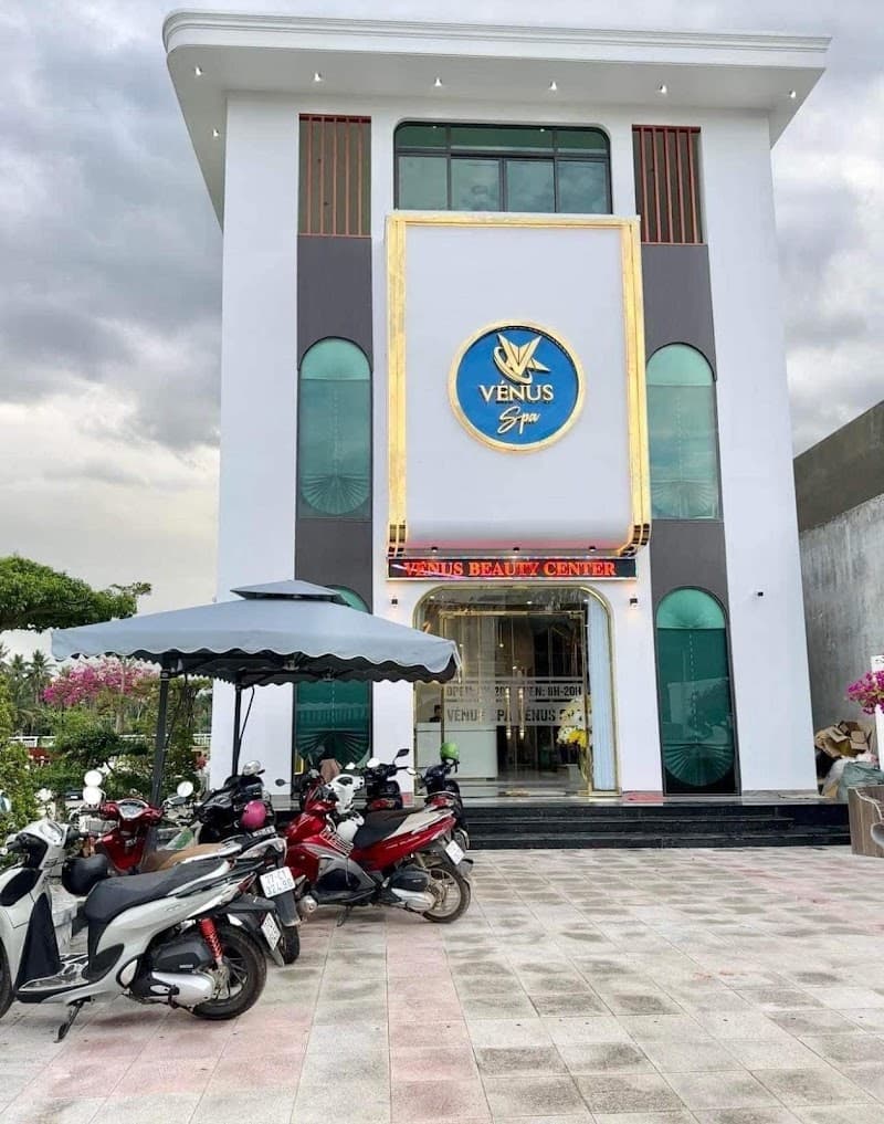 Venus Beauty-68/189 Hoàng Hoa Thám Quận Ba Đình photo