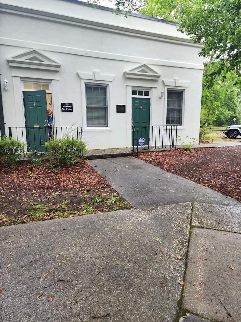 Versailles Salon & Day Spa Pawleys Island photo