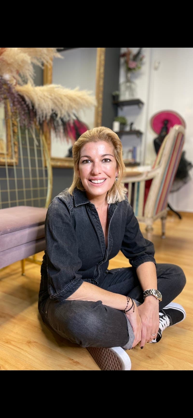 Via imatge Vera i Ana. peluqueria - estètica - asesoría de imagen Catadau photo