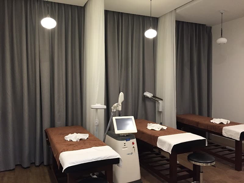 Viện thẩm mỹ linhsing spa Quận Cầu Giấy photo