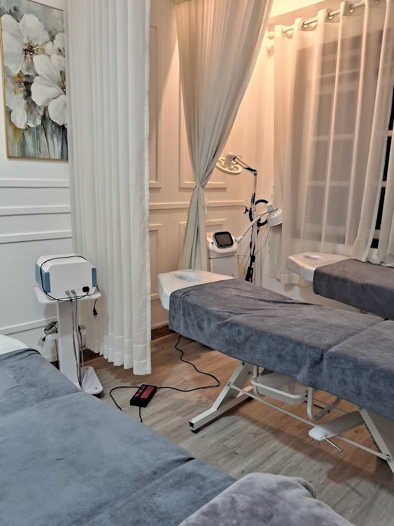 Viện Trị Liệu Cổ Vai Gáy Lalapine Đà Lạt photo