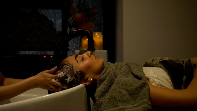 Vinnie & Zari Souvenir Massage and Spa Equipment Sydney photo
