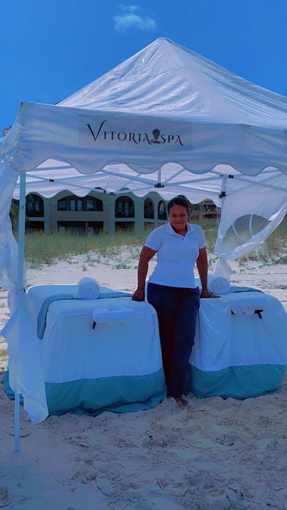 Vitoria Spa TCI , Mobile spa Providenciales photo