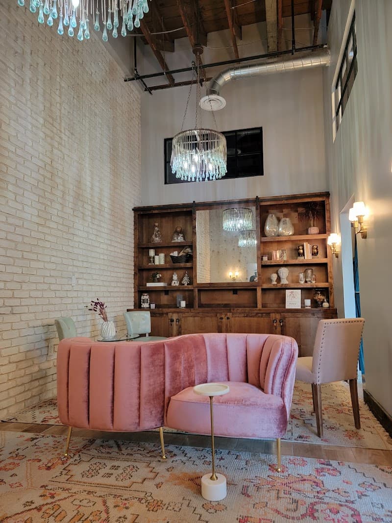Vivian's Boutique Spa Dallas photo