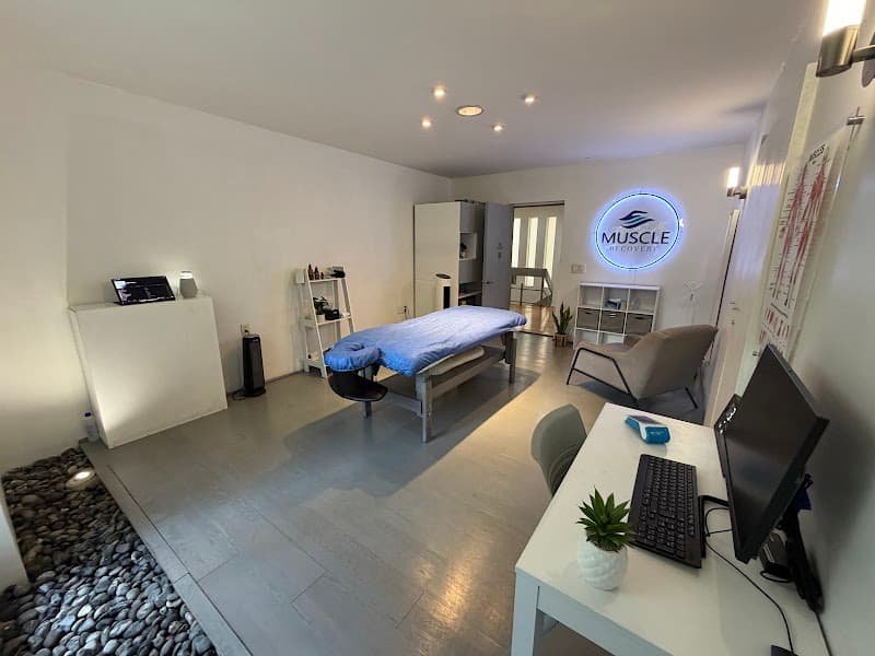 Vl Masajes Y Readaptación Neuromuscular Mexico City photo