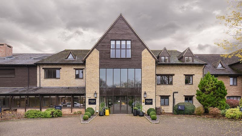 voco Oxford Spires by IHG photo