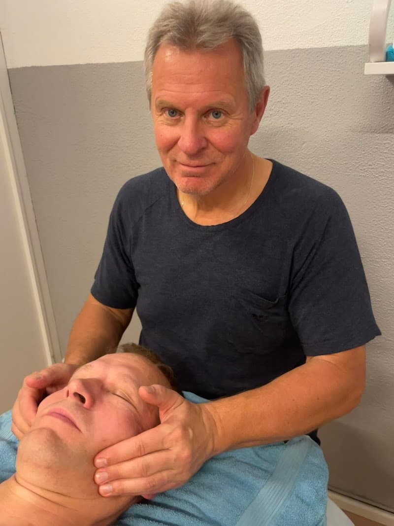 Voice Massage-terapeutti Noora Laitinen Helsinki photo