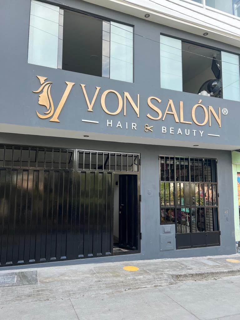 Von Salon Hair and Beauty Villa El Salvador photo