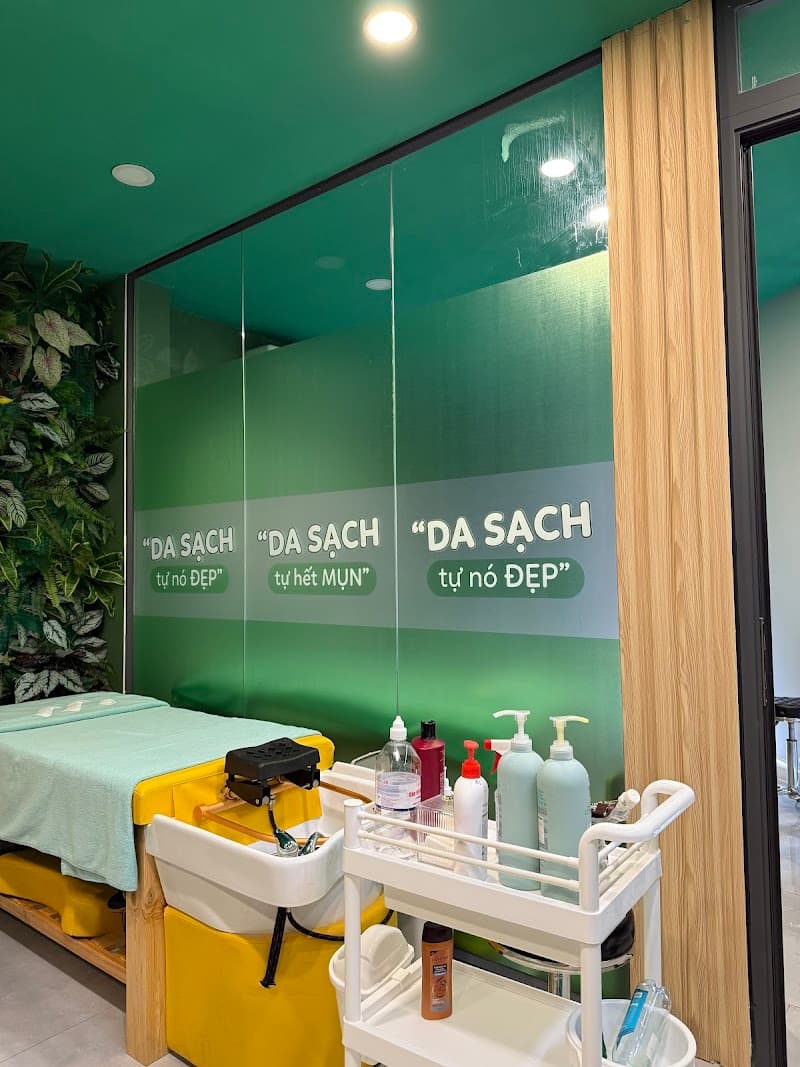 W Facewash - Da Sạch Tự Hết Mụn Quận 1 photo