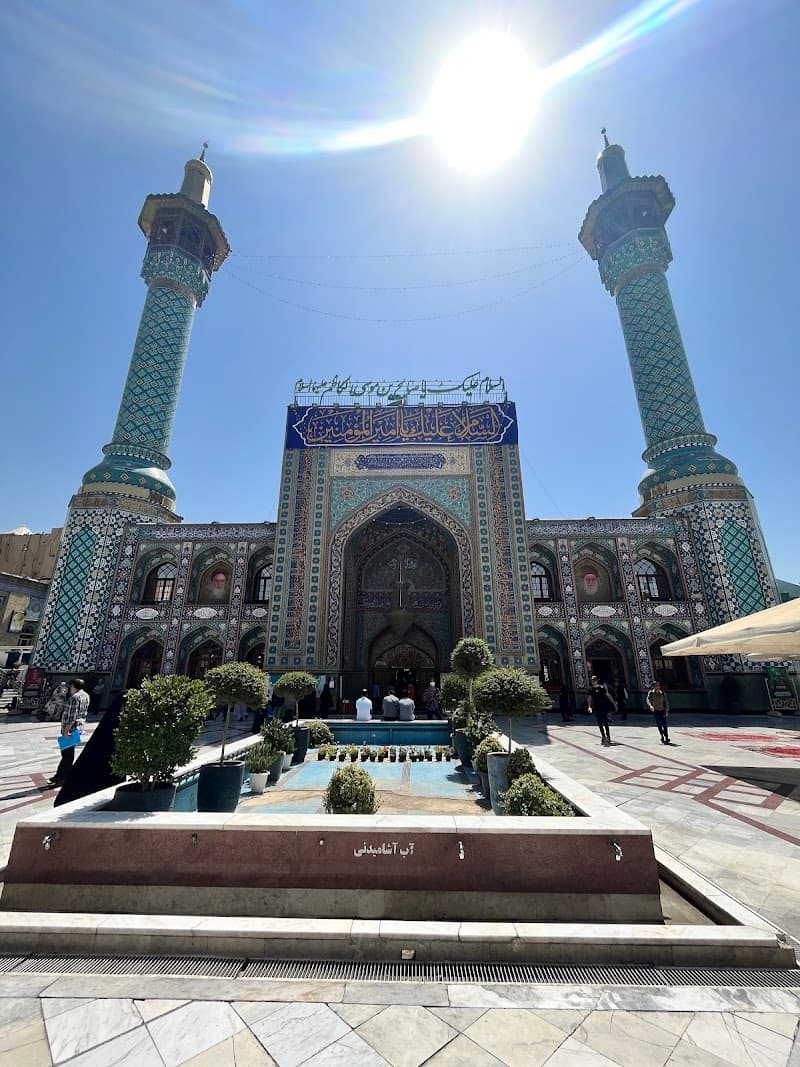 Walking Tehran photo
